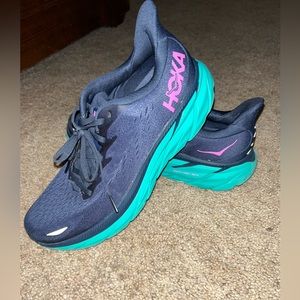 Hoka Clifton 8